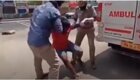 В Индии полицейские сажают нарушителей карантина к подставным больным коронавирусом