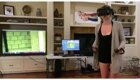 Когда девушка решает поиграть в страшную игру в очках виртуальной реальности