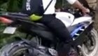 Мотоциклист рухнул вместе со своим транспортным средством в бурный ручей