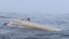 Спасение рыбаков, оказавшихся в воде после столкновения с судном