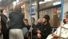 В московском метро пассажир попытался атаковать кашлявшую женщину без маски