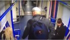 В московском метро грабитель выхватил из рук женщины телефон и попытался скрыться