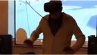 Дедушка не вошёл в поворот, катаясь на лыжах в виртуальной реальности
