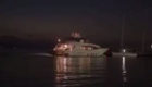 Во Владивостоке судно врезалось в стоящую у причала парусную яхту
