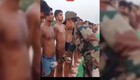Как индусов проверяют перед приемом в армию