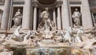 Сколько денег оставляют туристы в крупнейшем фонтане Рима?