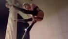 Красивый и сложный трюк в исполнении гимнасток