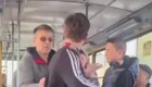 В Екатеринбурге мужчина ударил в лицо подростка, который вёл себя слишком громко в автобусе