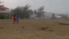 Молния попала в отдыхающих на пляже в Пуэрто-Рико