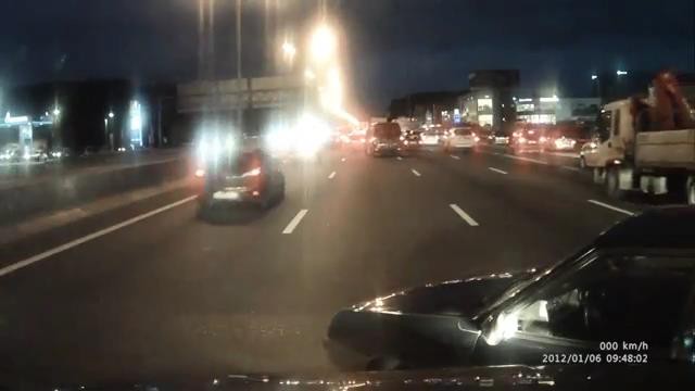 Подлез под внедорожник