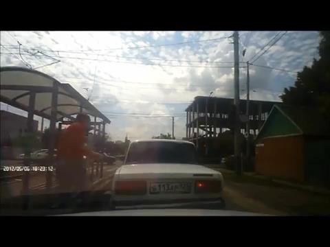 Подкрался незаметно