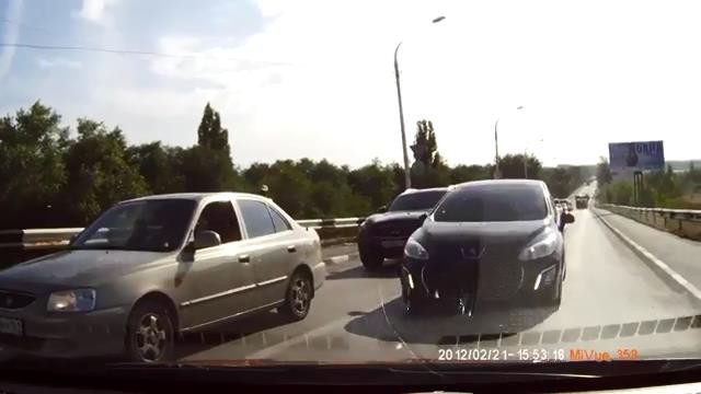 Идиот на встречке