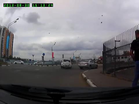 Не разъехались