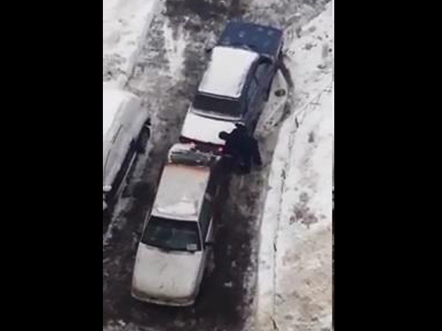 Выезд с парковки