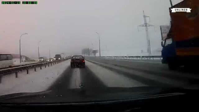 Авария дня 1362. Женщина на Мерседесе