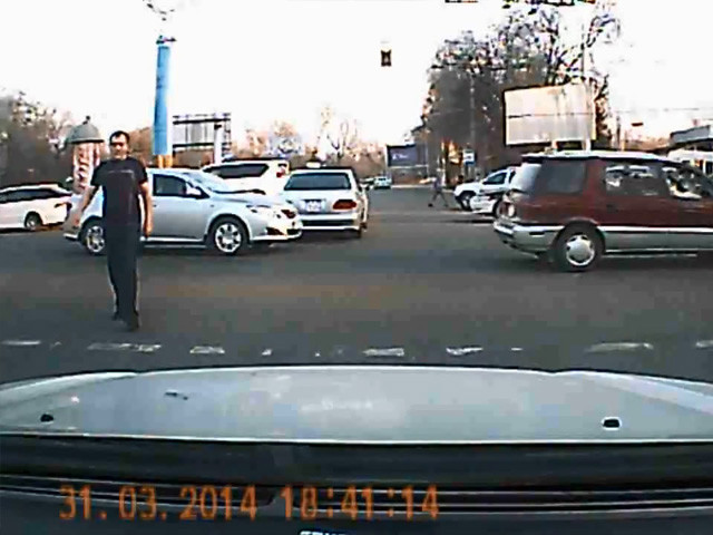 Наказал Мерседес