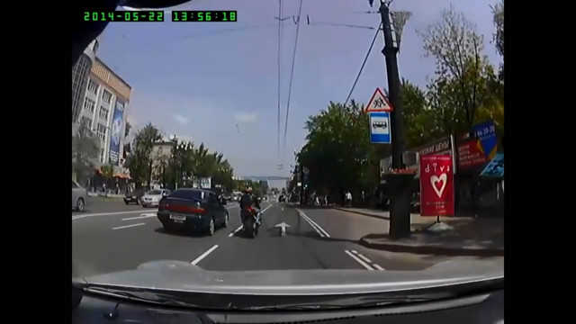 Авария дня 1527. Авария с мотоциклом в Хабаровске