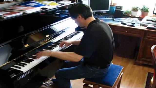 Виртуозная игра на пианино