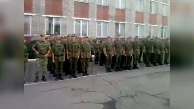 Ламбадой с лева по одному заходим