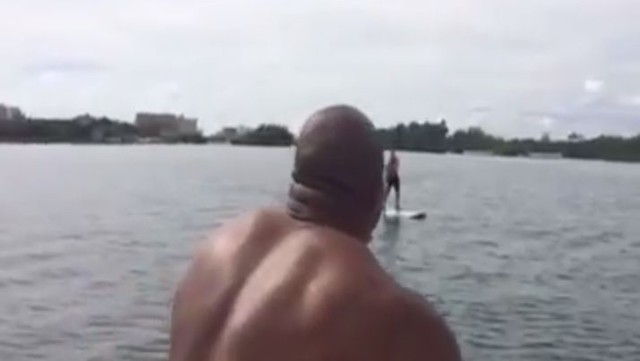 Американский боксер скинул в море Кличко