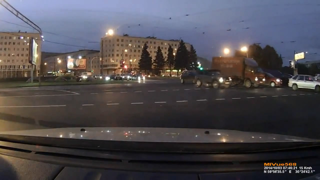 Интересный перекресток