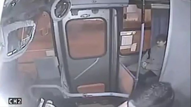 Следующая остановка - полицейский участок