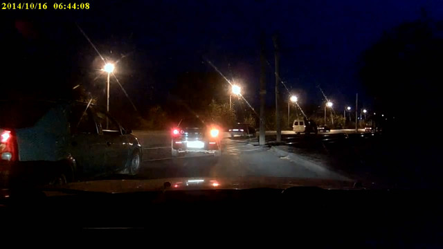 Любитель проезжать трамвайные пути с ускорением