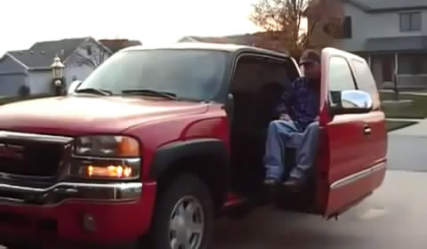 Автомобиль для инвалидов - колясочников