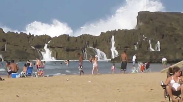 Вот это волна! Страшно красиво! 