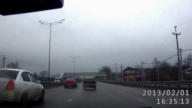 Дама на ВАЗе хотела проучить леворядницу