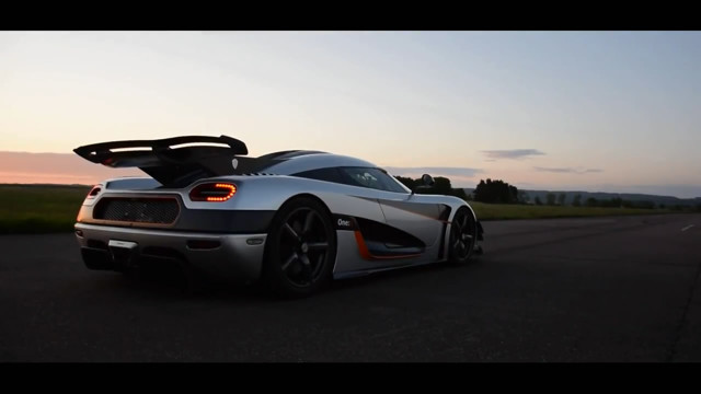 Мировой рекорд скорости от Koenigsegg