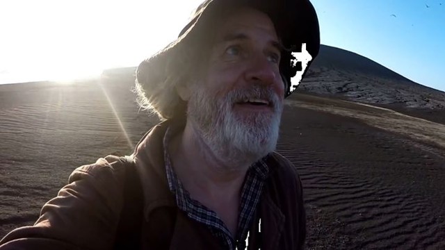 Словно прогулка по Марсу. Невероятные 11 дней человека на новом острове, образовавшемся после вулкана