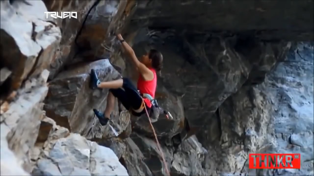 На что способны хрупкие женщины