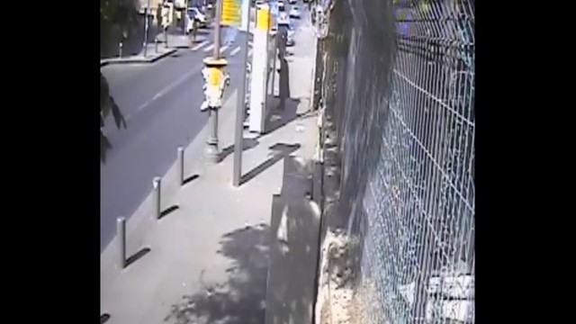 Террорист протаранил остановку и добивал ножом выживших 