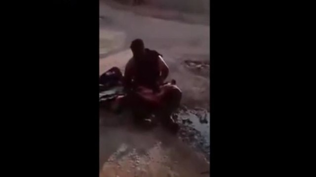 Террористу-смертнику, взрывом бомбы оторвало кисти рук