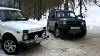 Нива vs какая то иномарка 