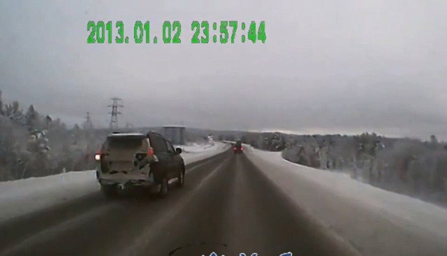 Авария дня. Прадо спровоцировал серьезное ДТП