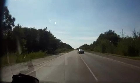 Авария дня. Классика с обгоняющим