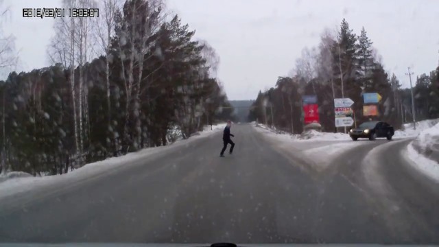 Авария дня. Спас пешехода, но разбил машину