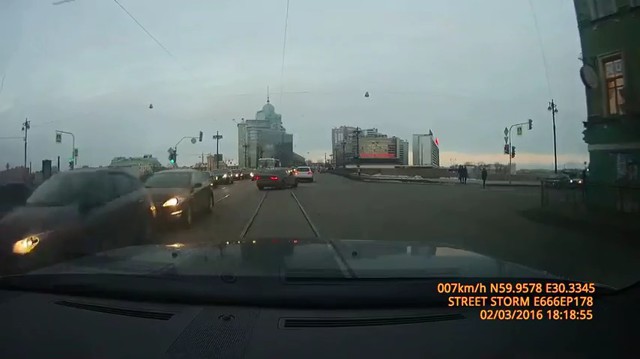 Авария дня. Dodge Challenger попал в ДТП