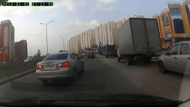 Авария дня. Когда сильно крутишь рулем и не тормозишь