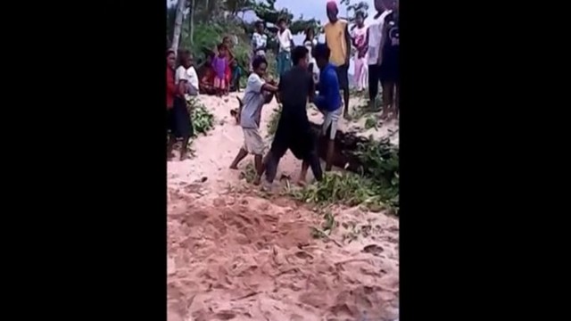 Крокодил полакомился индонезийцем