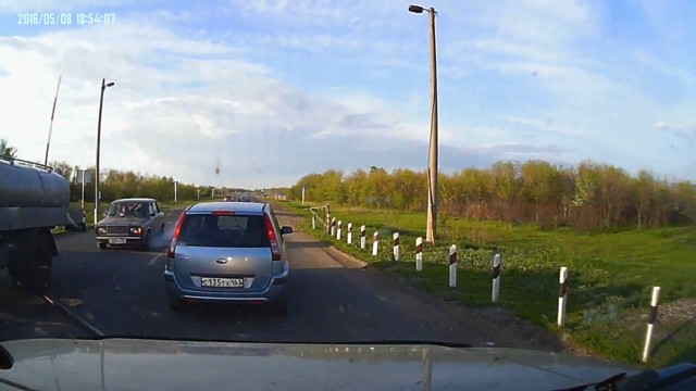 Авария дня. Очень жесткий удар