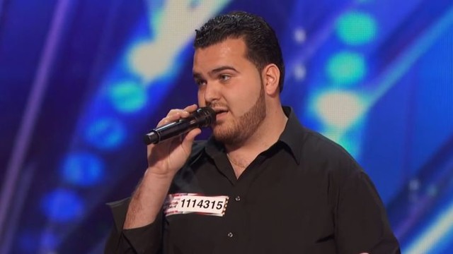 20-летний развозчик пиццы  удивил шоу "Америка ищет таланты", спев песню Фрэнка Синатры "My Way"