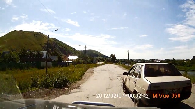 Перевернул машину по своей глупости