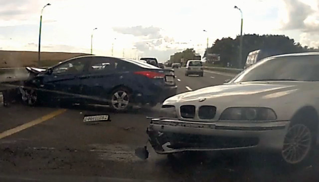 Авария дня. Про соблюдение дистанции