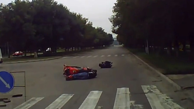 В Усть-Каменогорске мотоцикл перевернулся в воздухе