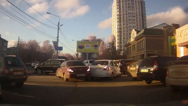 Синхронный выезд с парковки