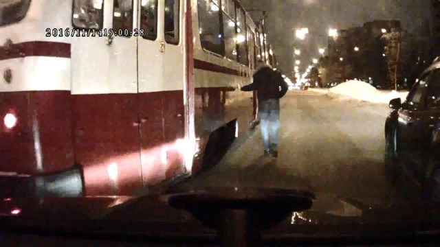 Самокритичный водитель Евгений