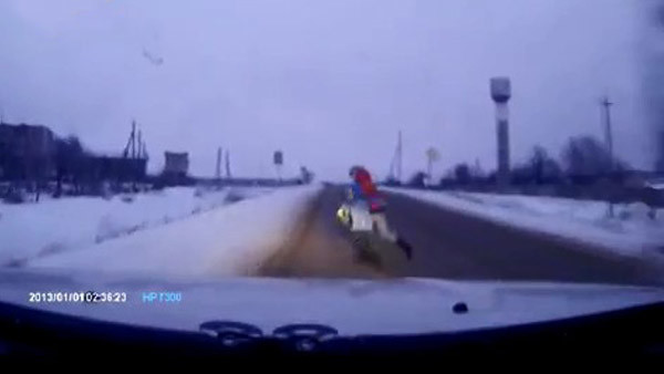Водитель сбил двух детей